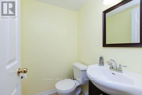 Photo 26 of 861 Bourne Crescent, Oshawa ON