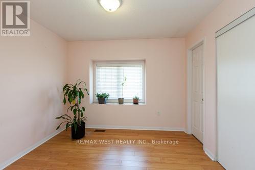 Photo 24 of 861 Bourne Crescent, Oshawa ON