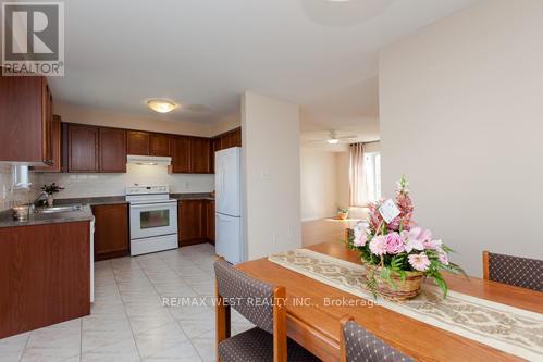 Photo 4 of 861 Bourne Crescent, Oshawa ON