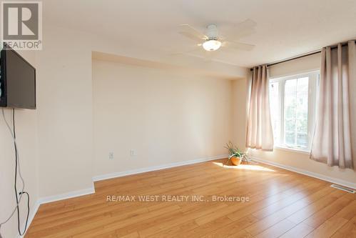 Photo 10 of 861 Bourne Crescent, Oshawa ON
