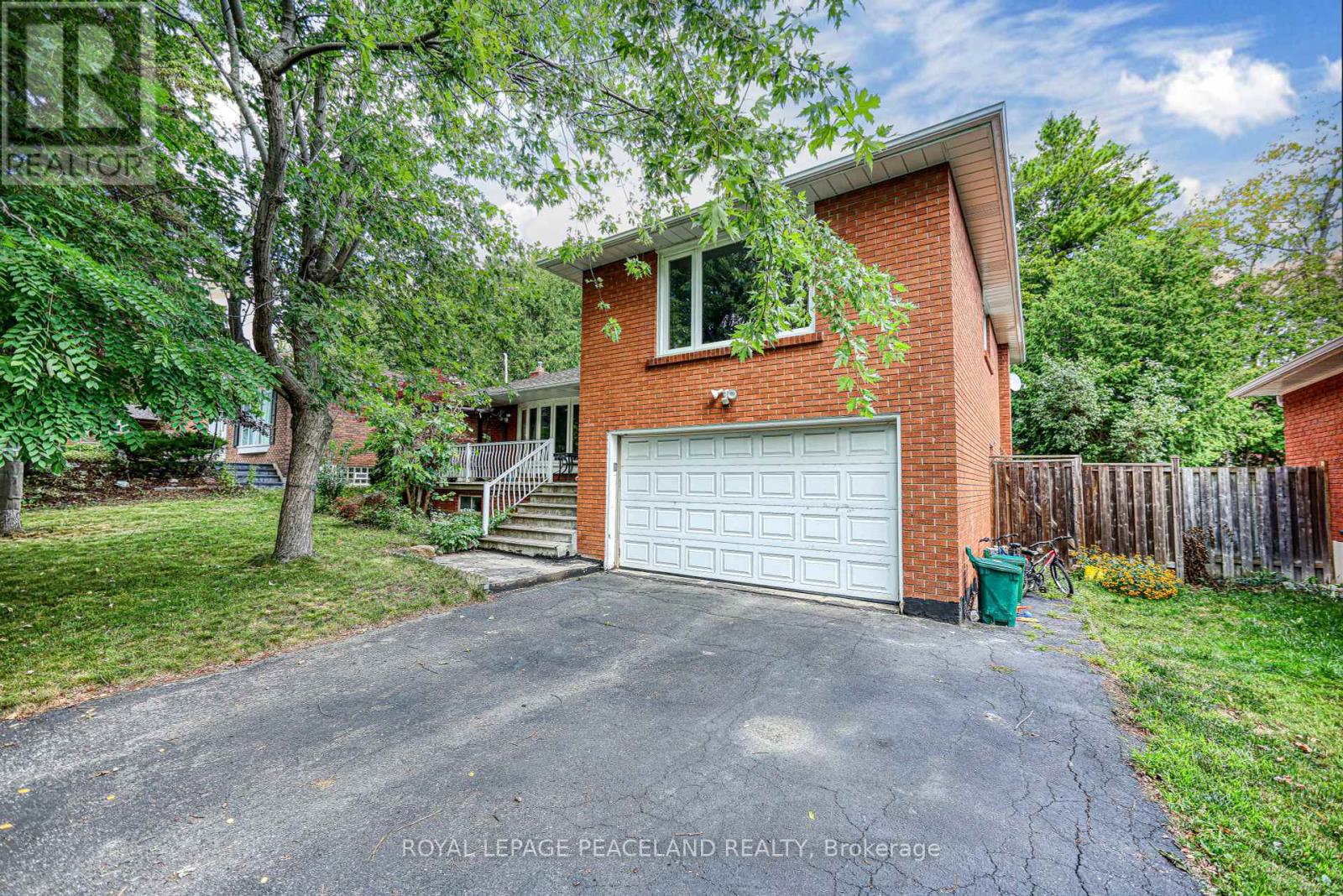Photo 20 of 17 Willowgate Drive, Markham ON