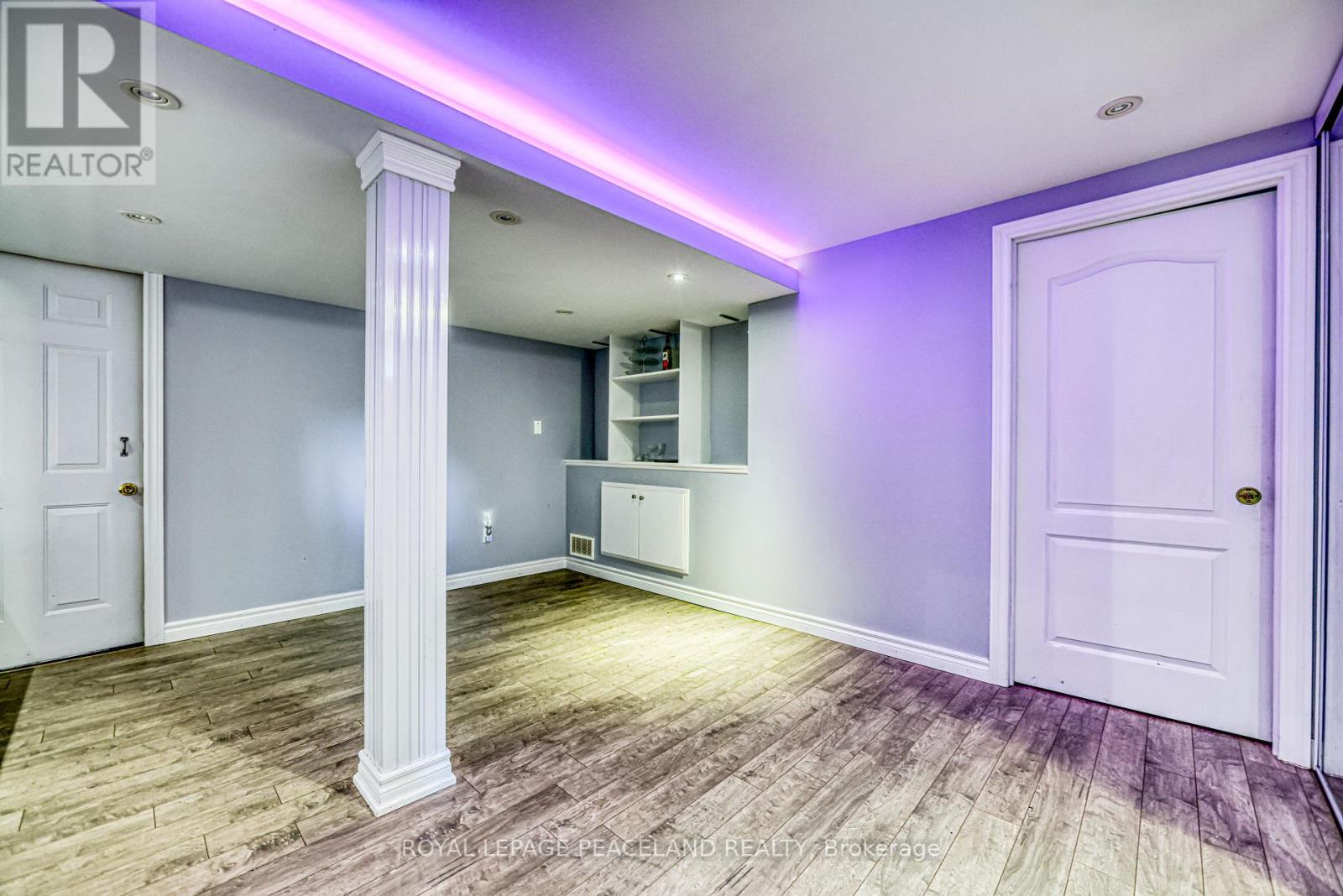 Photo 19 of 17 Willowgate Drive, Markham ON