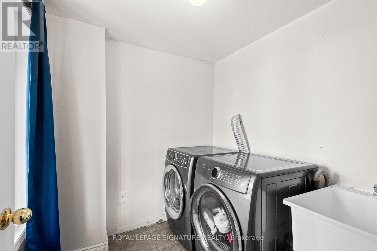 Photo 12 of 898 Audley Road N, Ajax ON