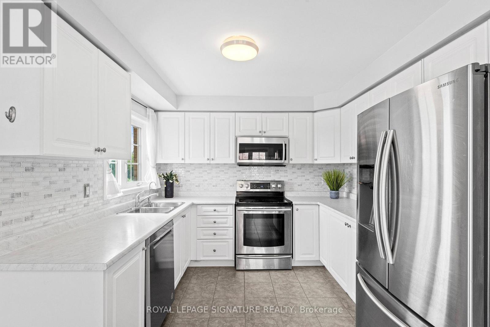 Photo 25 of 898 Audley Road N, Ajax ON