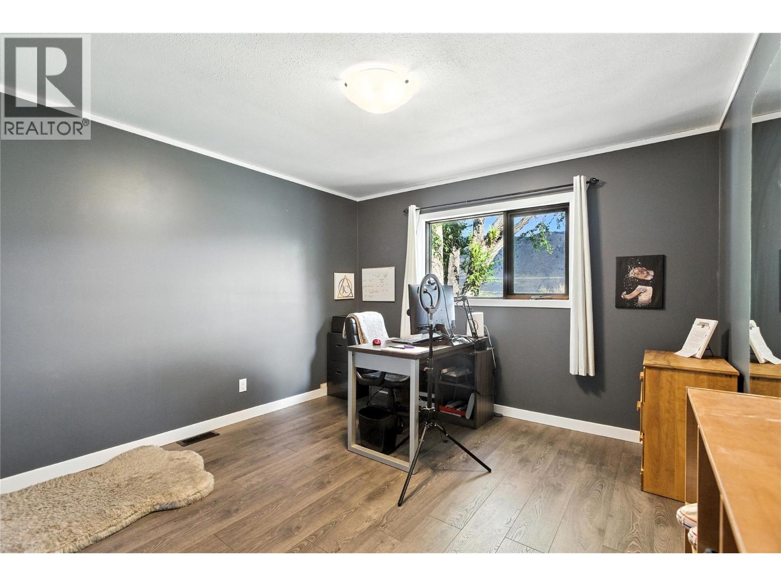 Photo 13 of 7061 Watson E Drive, Kamloops BC