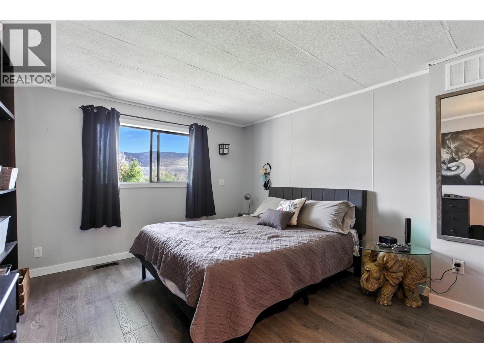 Photo 17 of 7061 Watson E Drive, Kamloops BC