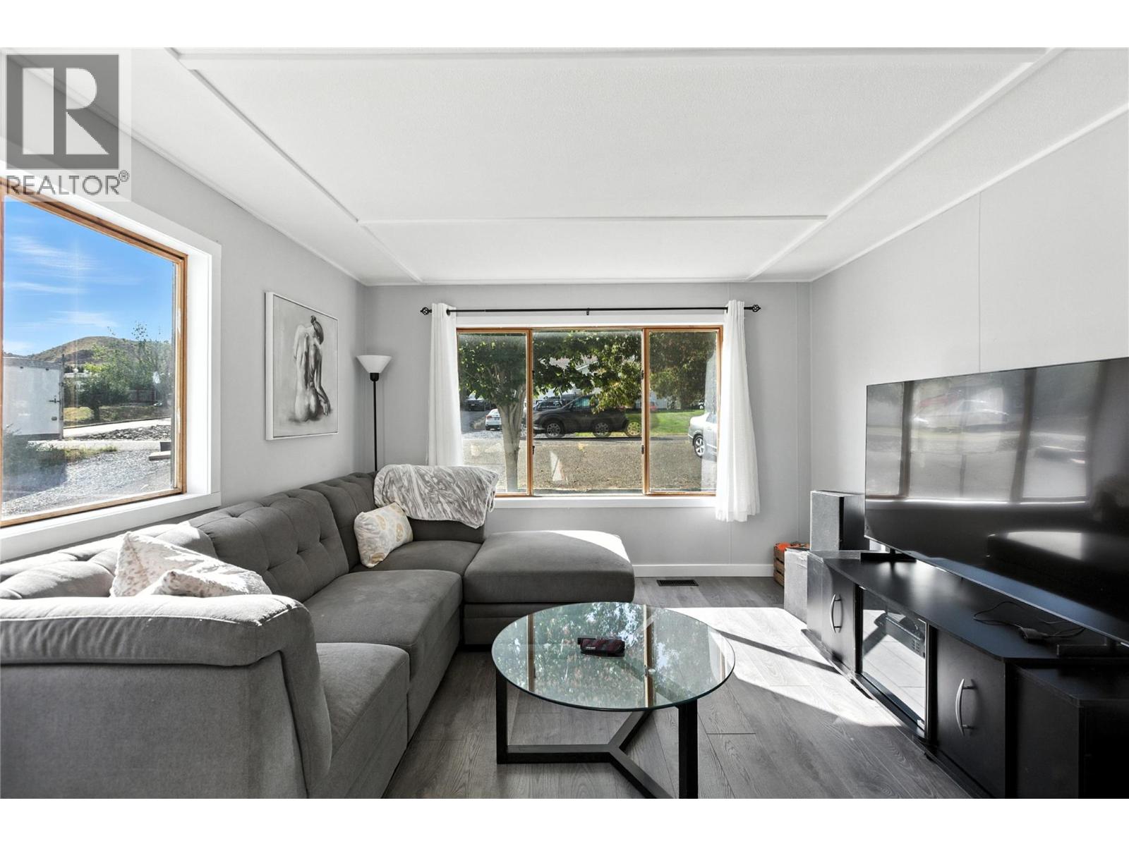 Photo 18 of 7061 Watson E Drive, Kamloops BC