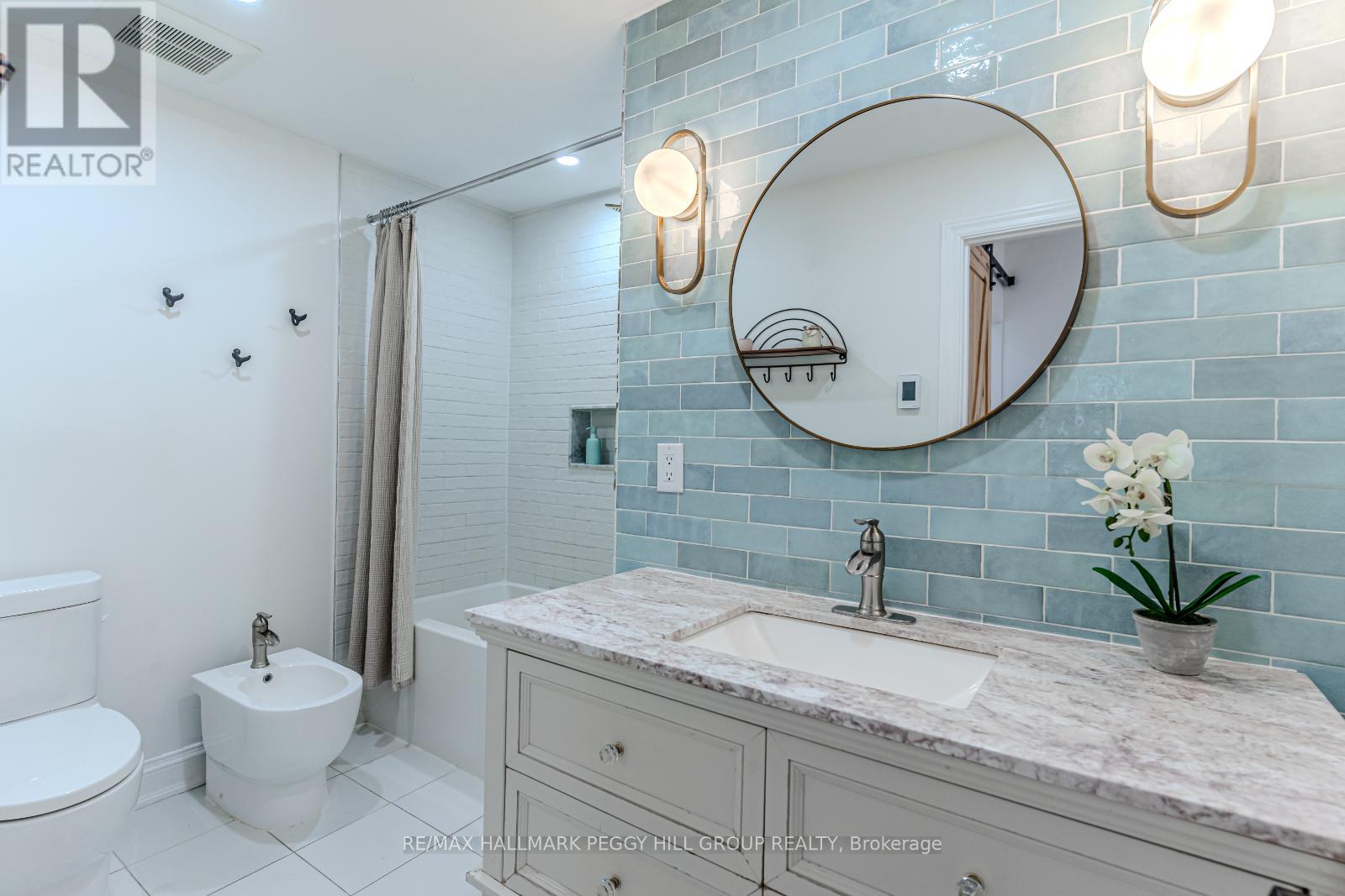 Photo 7 of 1011 Gilmore Avenue, Innisfil ON