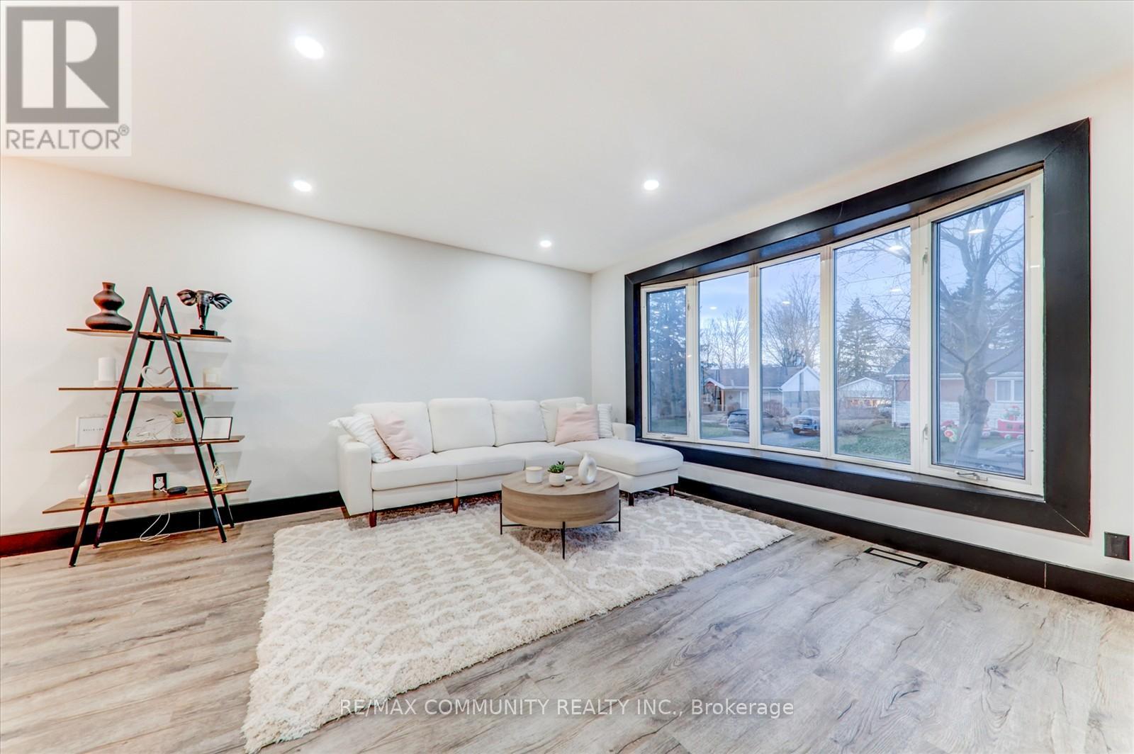 Photo 10 of 25 George Street, New Tecumseth ON