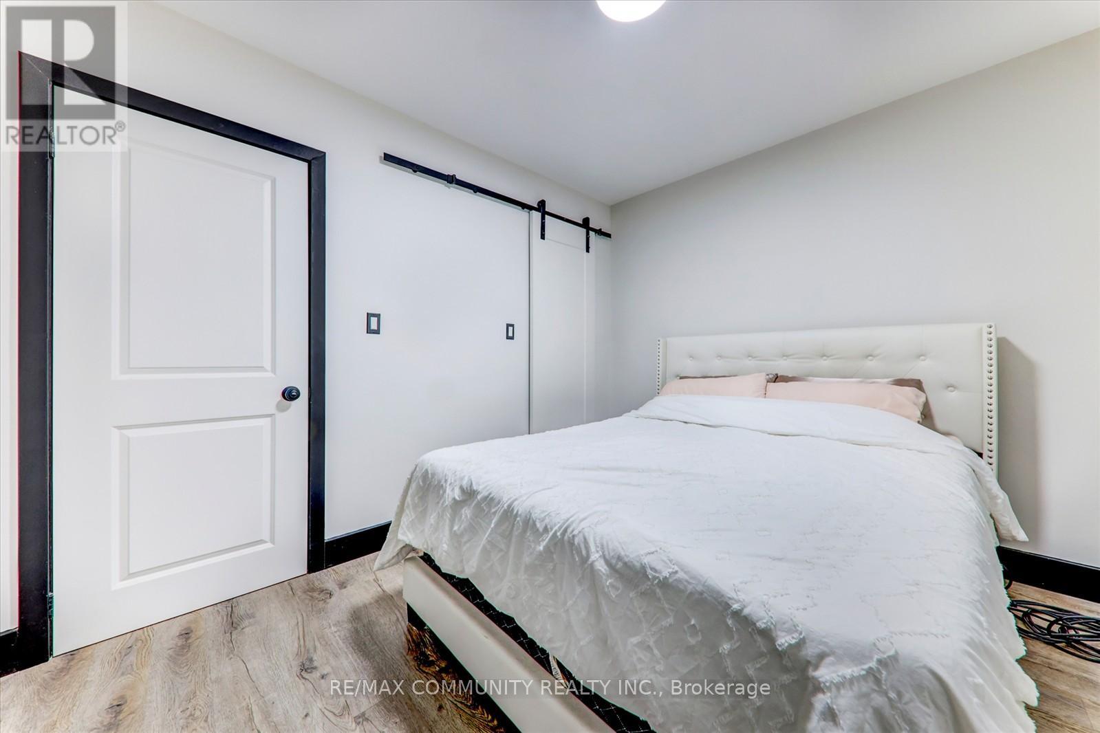 Photo 34 of 25 George Street, New Tecumseth ON