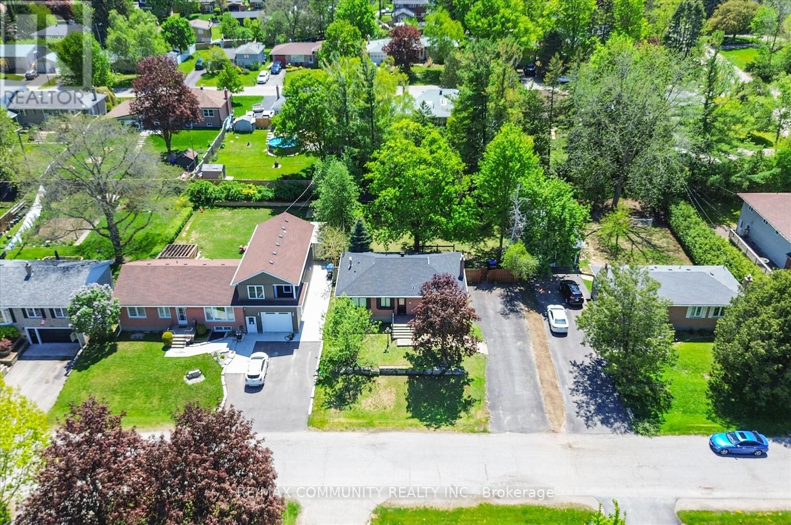 Photo 15 of 25 George Street, New Tecumseth ON