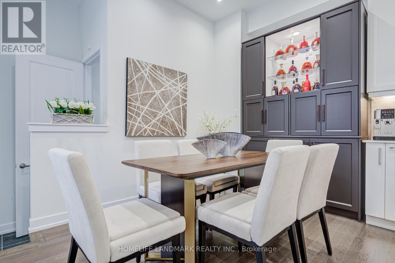 Photo 1 of 33 Golden Fern Street, Markham ON