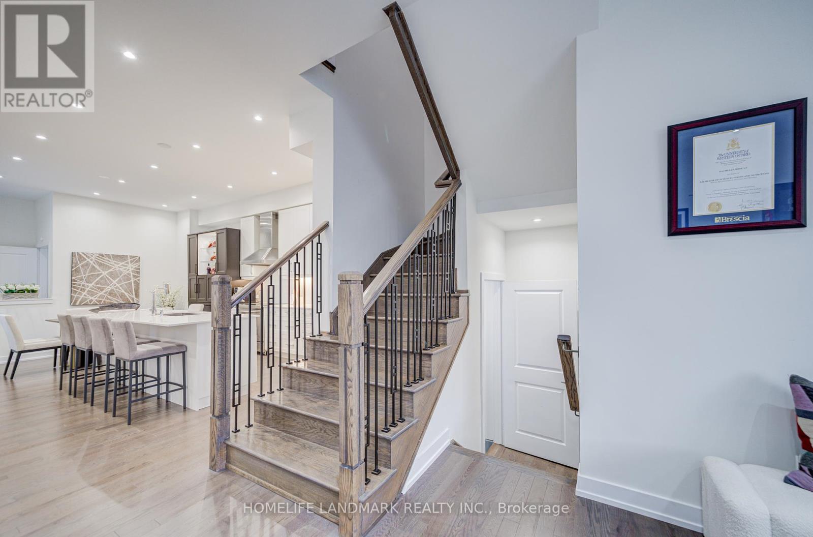 Photo 40 of 33 Golden Fern Street, Markham ON