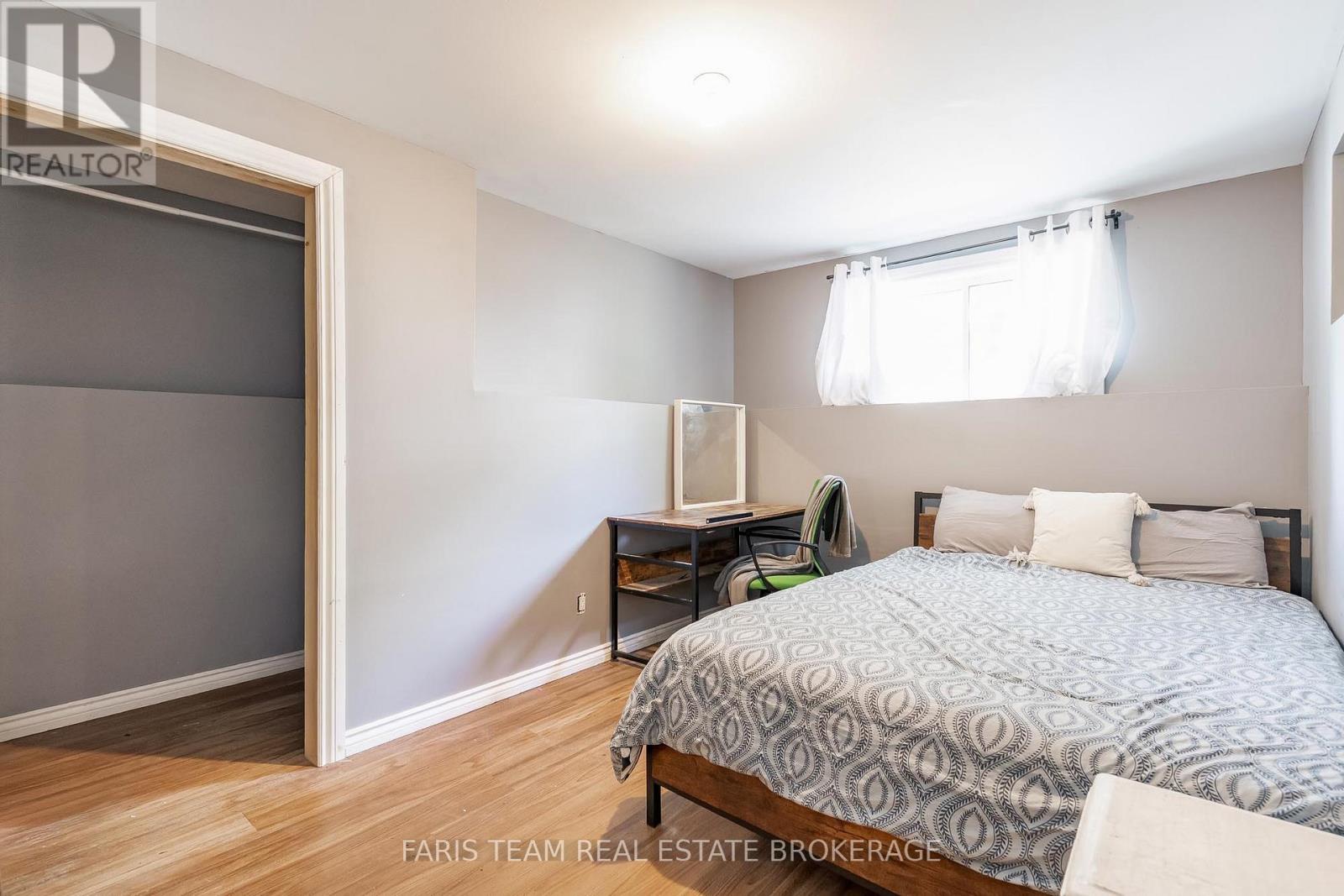 Photo 11 of 136 Poyntz Street, Penetanguishene ON
