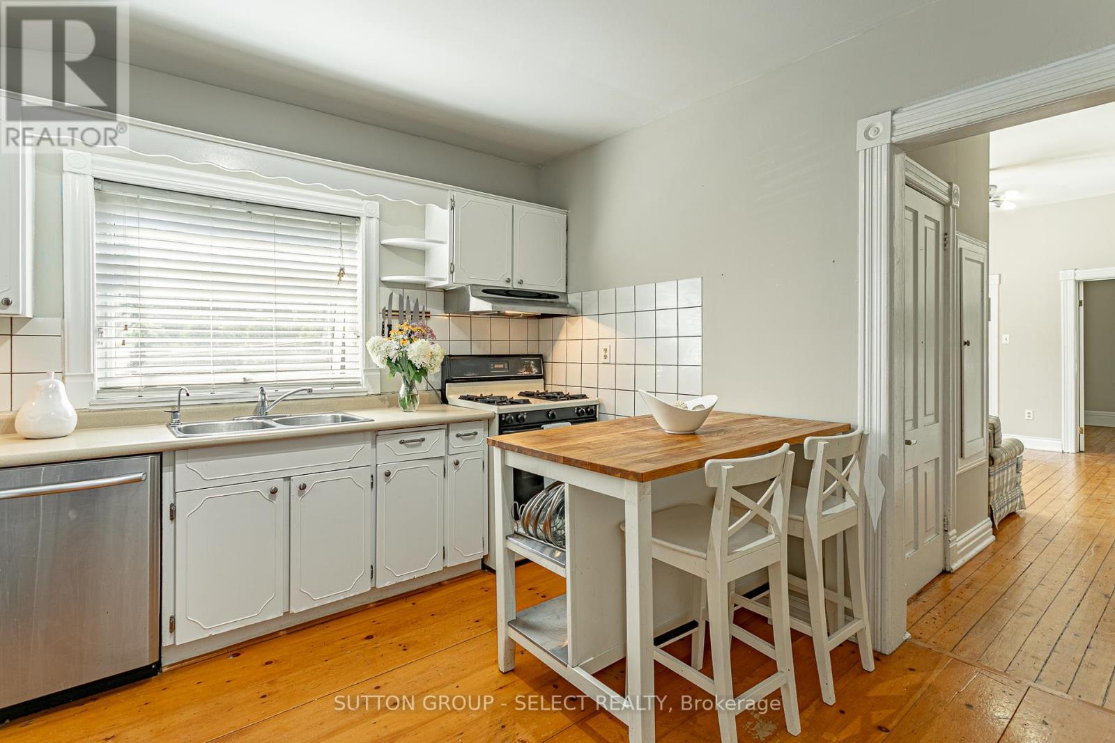 Photo 20 of 716 William Street, London East ON