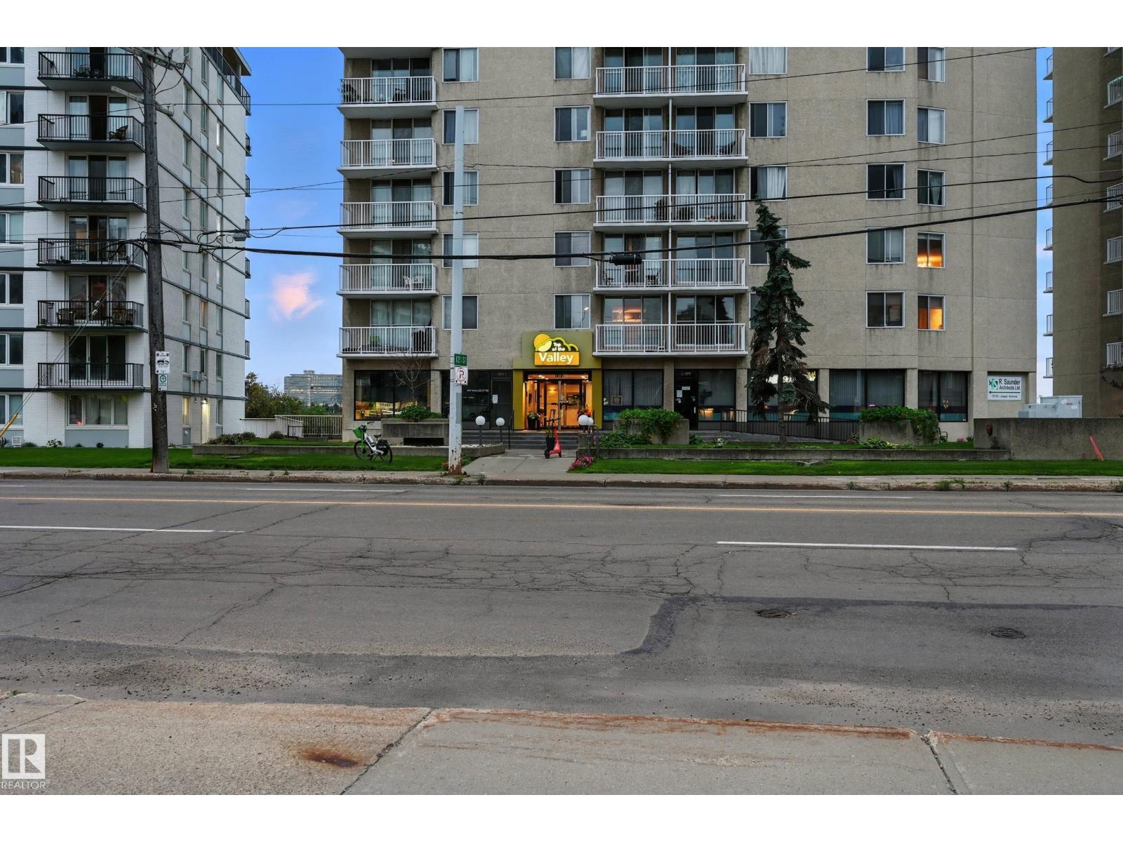 Photo 28 of 1502 12121 Jasper Av Nw, Edmonton AB