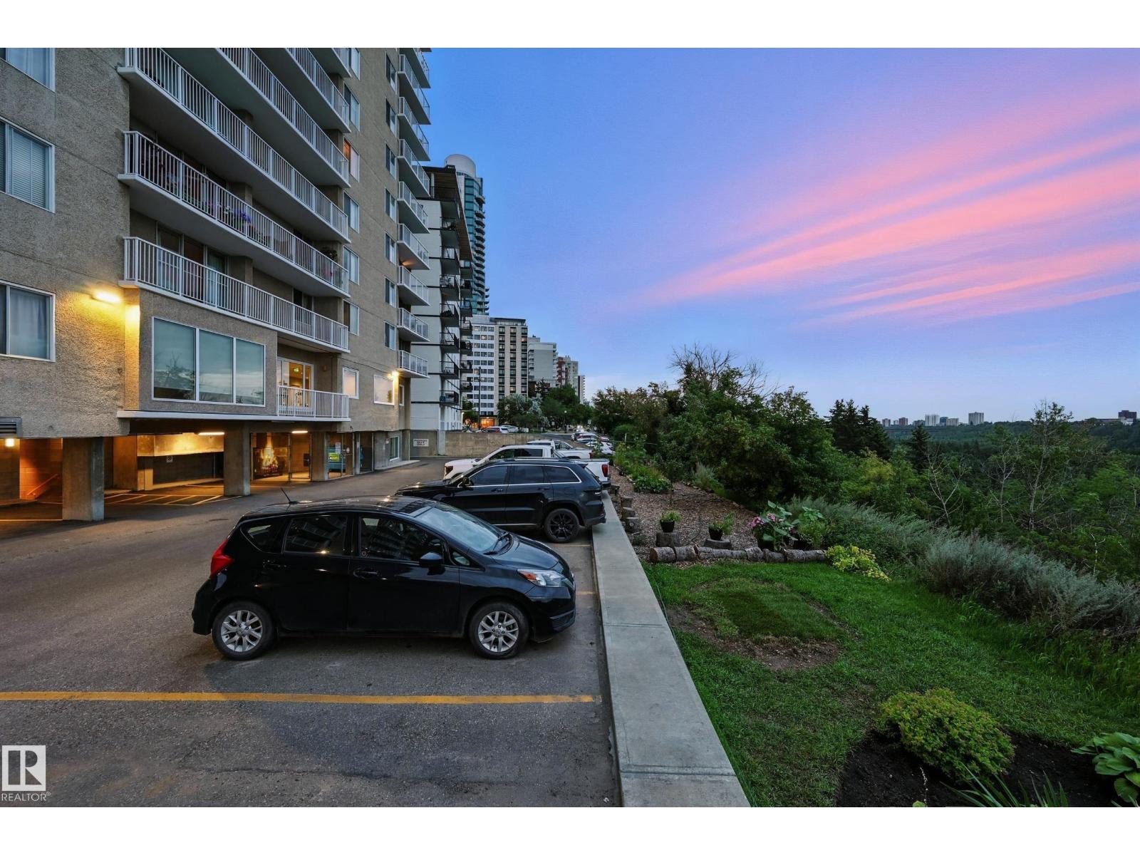 Photo 36 of 1502 12121 Jasper Av Nw, Edmonton AB