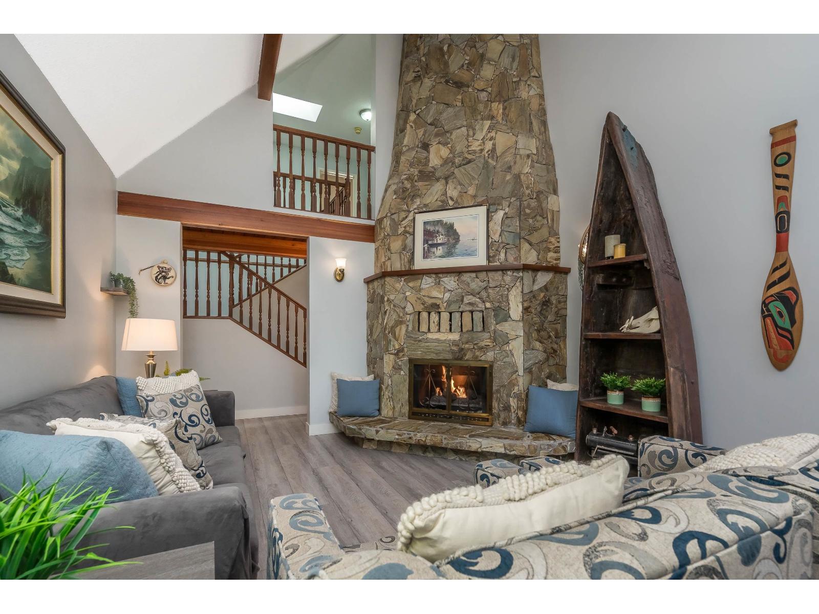 Photo 12 of 4567 Saddlehorn Crescent, Langley BC