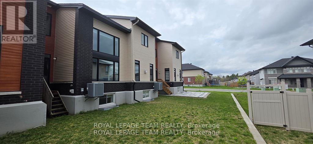 Photo 3 of 341 Big Dipper Street, Ottawa ON
