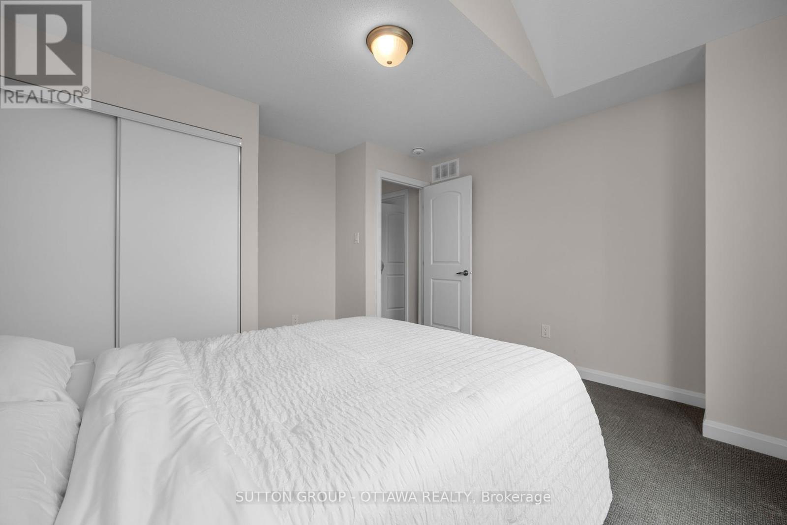 Photo 14 of 179 Point Prim Crescent, Ottawa ON