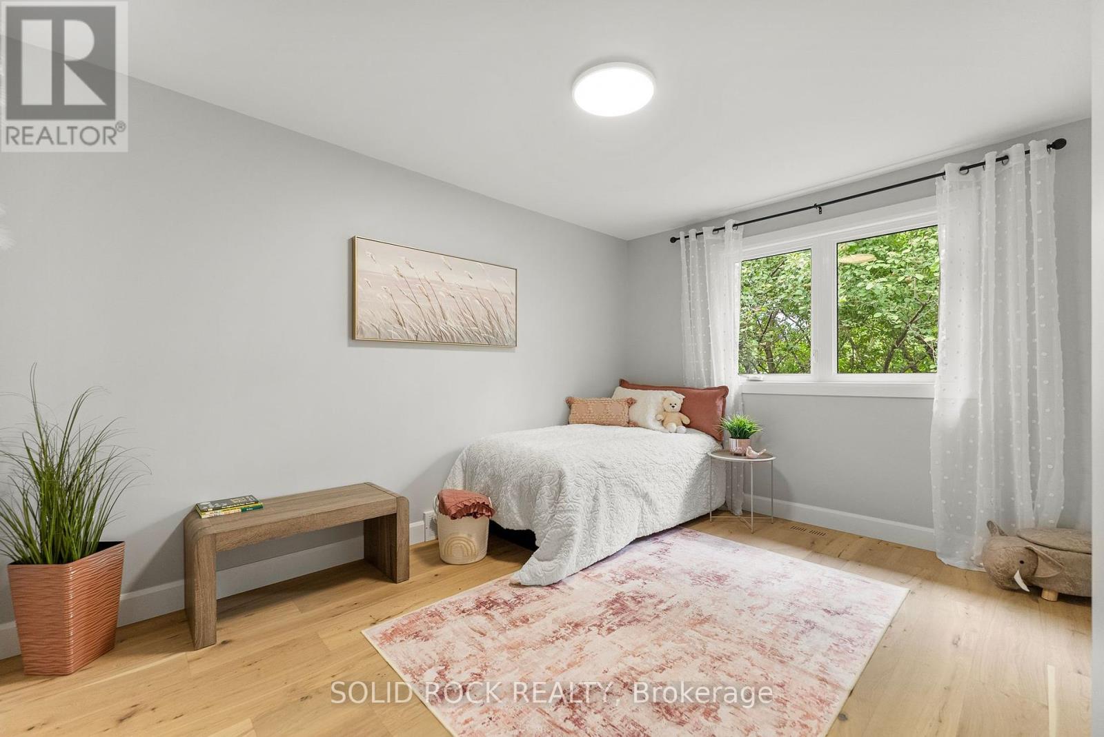 Photo 30 of 210 Carleton Avenue, Ottawa ON