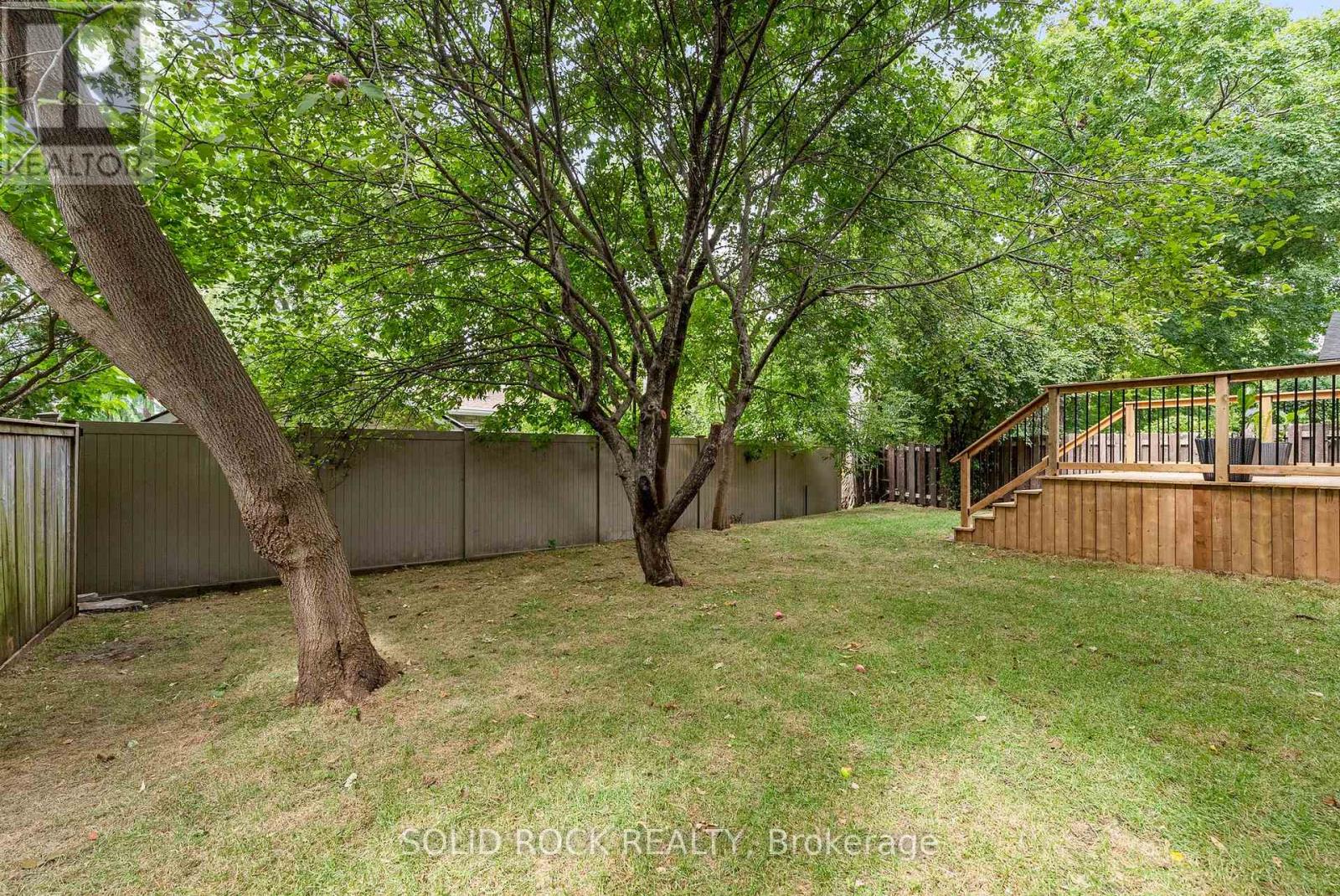 Photo 39 of 210 Carleton Avenue, Ottawa ON