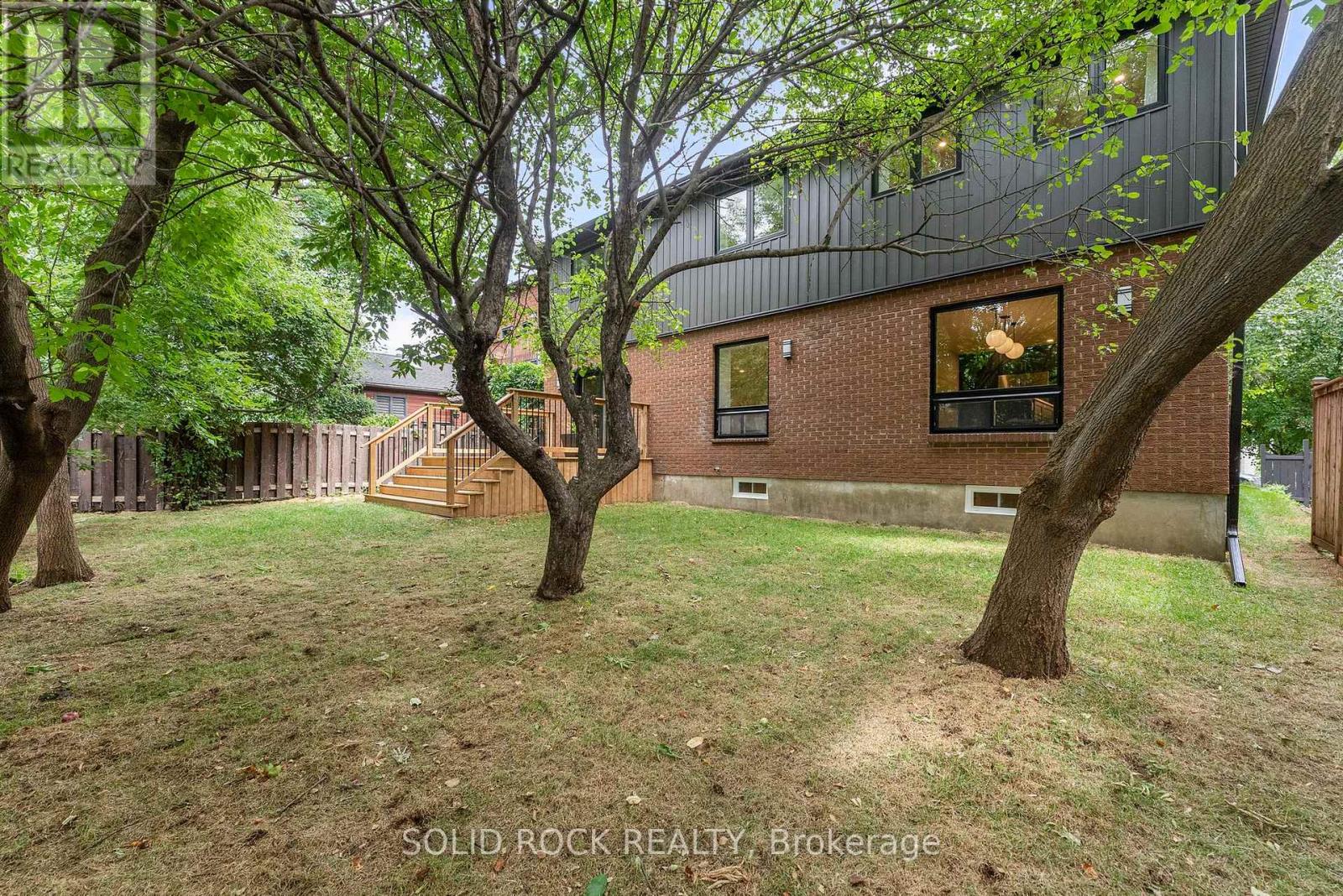 Photo 40 of 210 Carleton Avenue, Ottawa ON