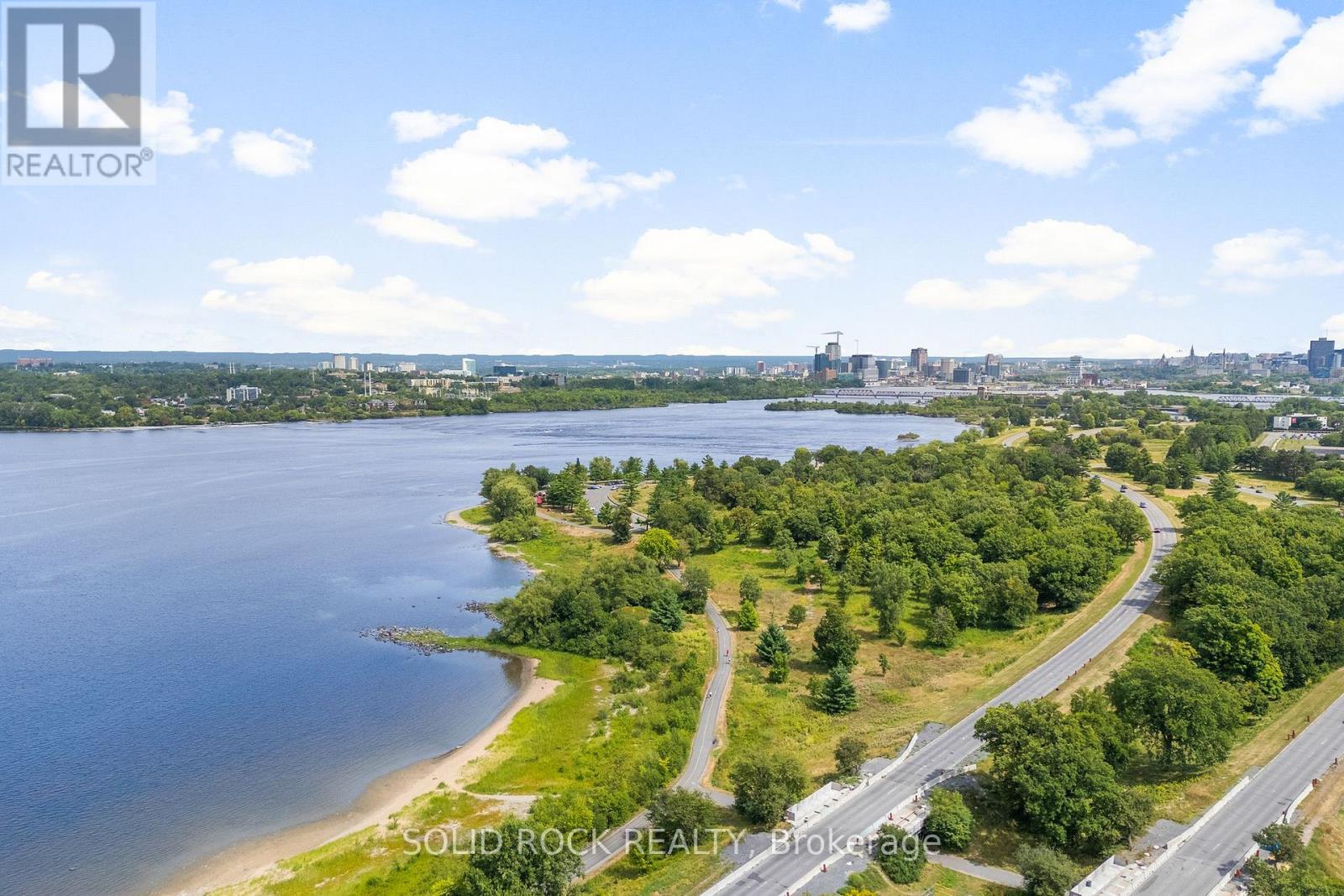 Photo 41 of 210 Carleton Avenue, Ottawa ON