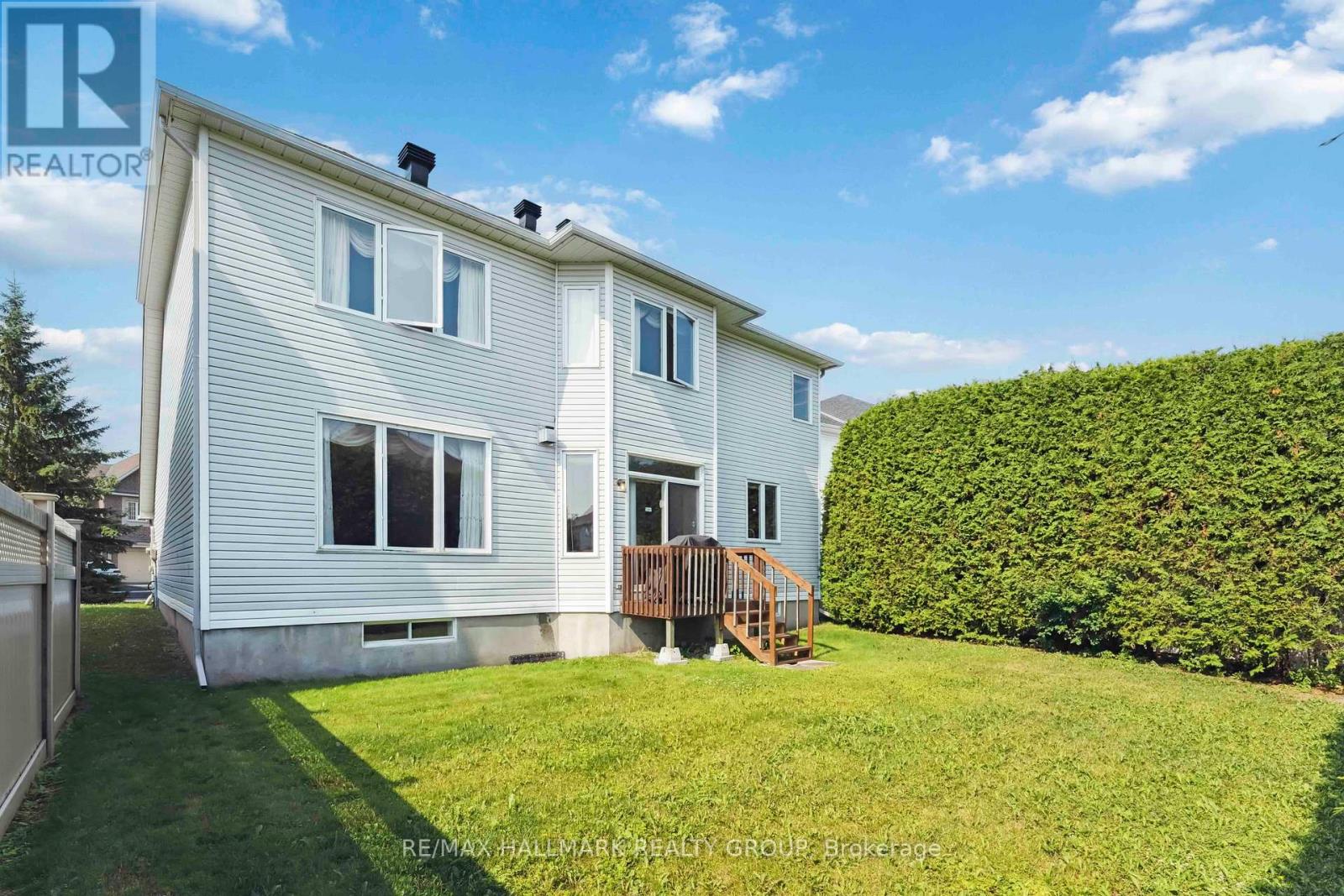 Photo 12 of 551 Chardonnay Drive, Ottawa ON