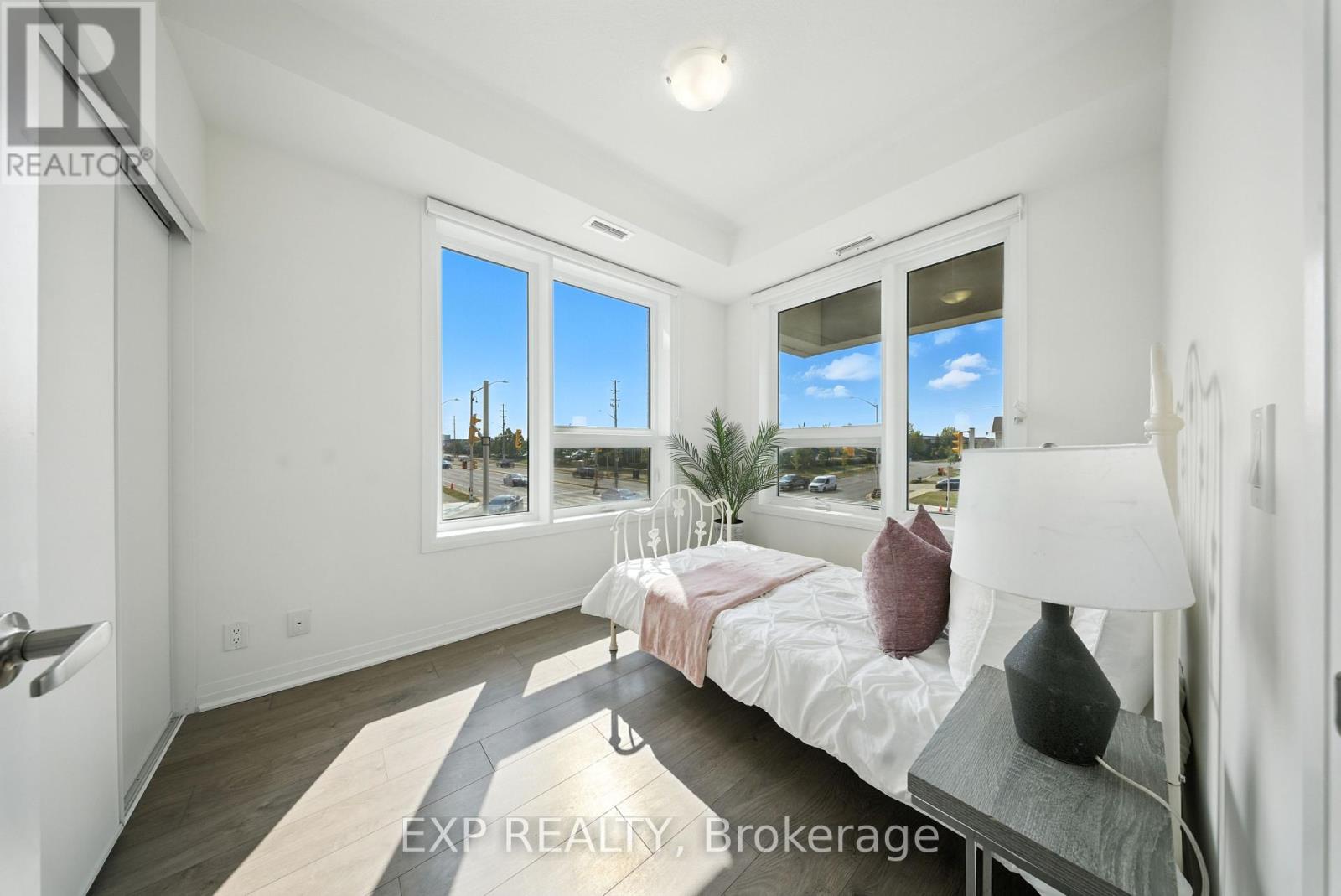 Photo 26 of 210 1105 Leger Way, Milton ON