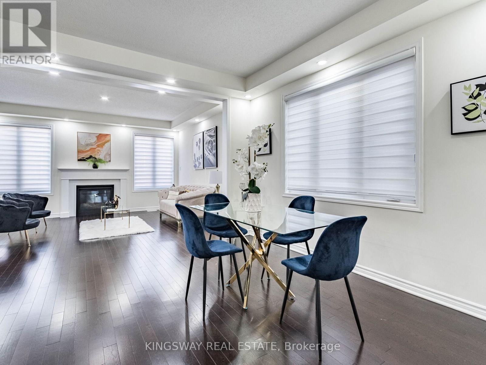 Photo 41 of 1448 Sycamore Garden, Milton ON