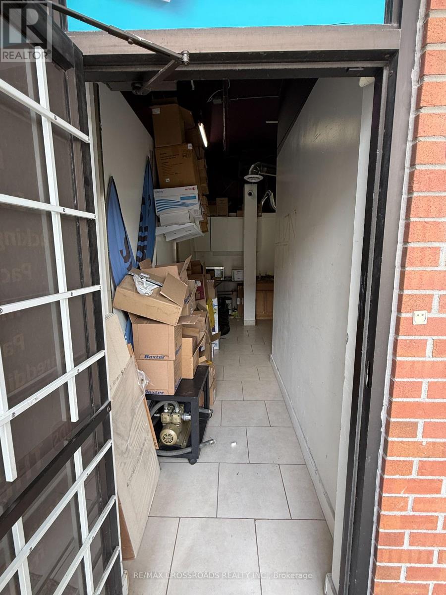 Photo 5 of 5 3355 Hurontario Street, Mississauga ON