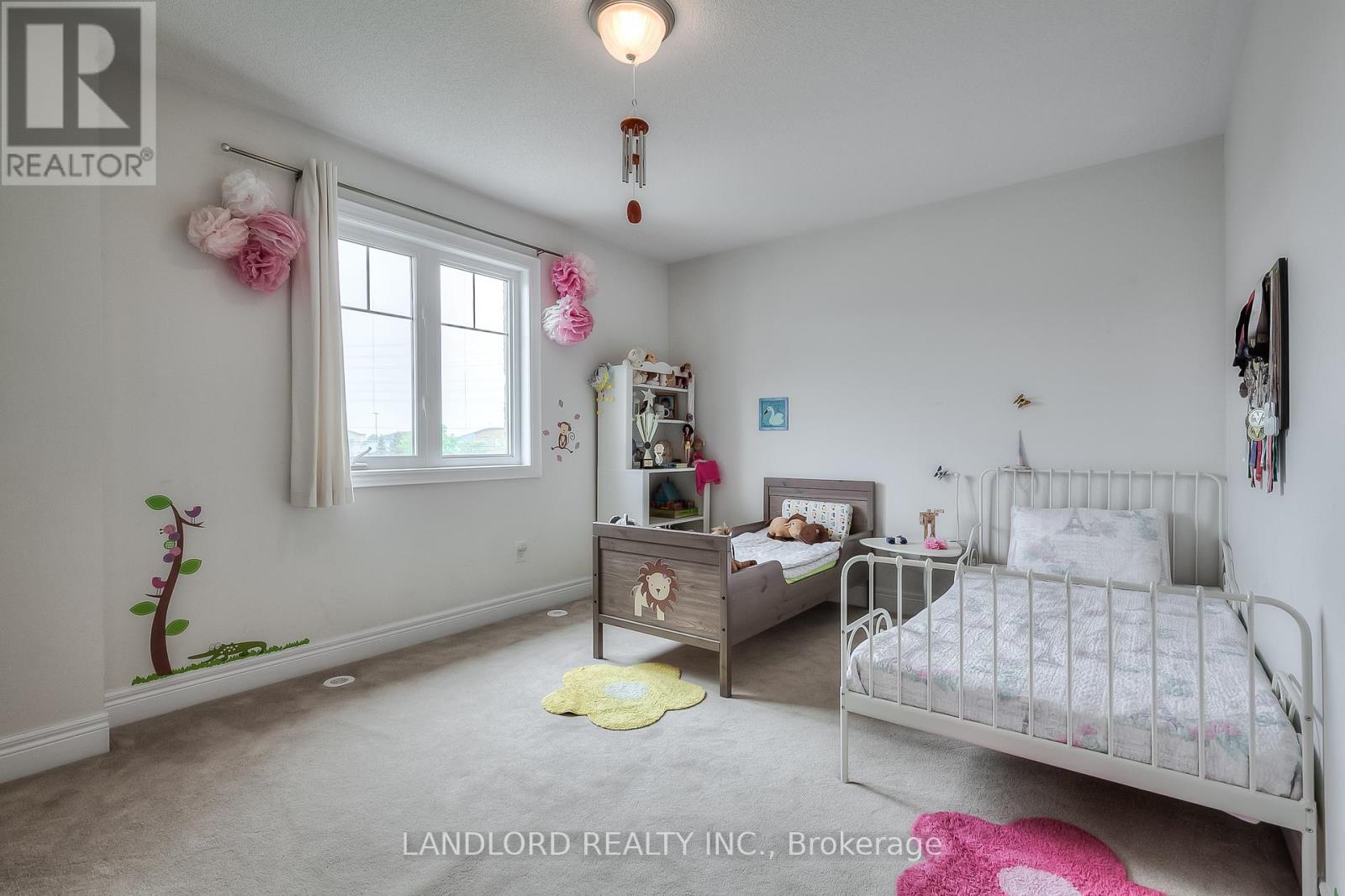 Photo 15 of 993 Southdown Road, Mississauga ON
