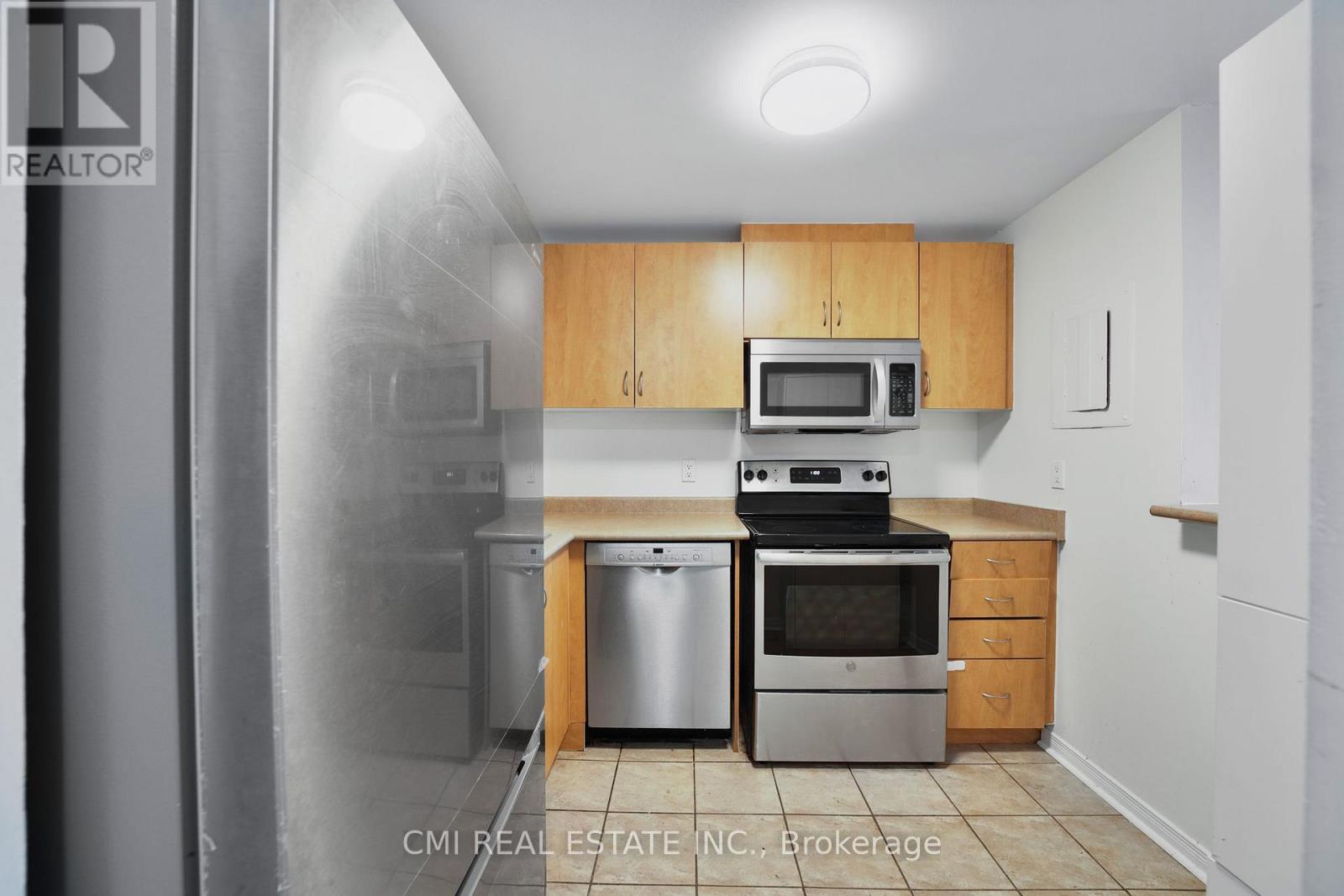 Photo 21 of 302 6720 Glen Erin Drive, Mississauga ON