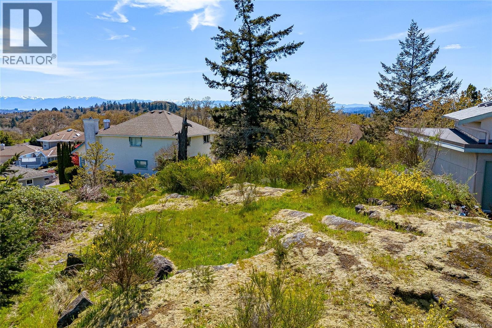 Photo 17 of 4280 Westervelt Pl, Saanich BC