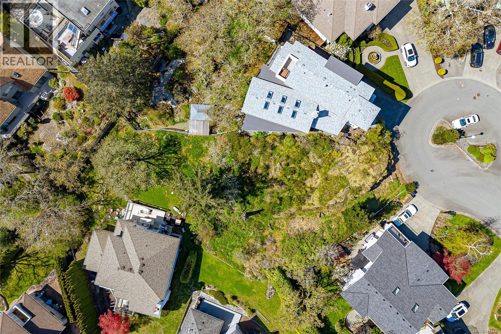 Photo 8 of 4280 Westervelt Pl, Saanich BC