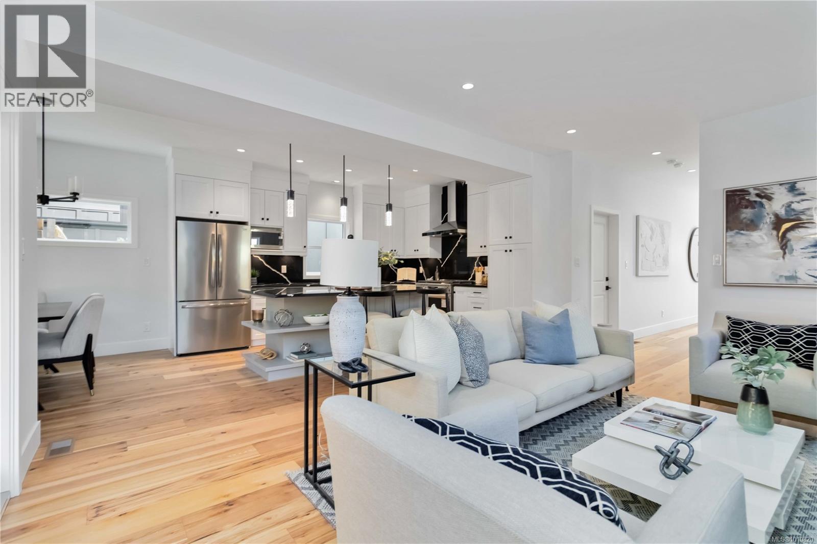 Photo 5 of 6987 Hagan Rd, Central Saanich BC