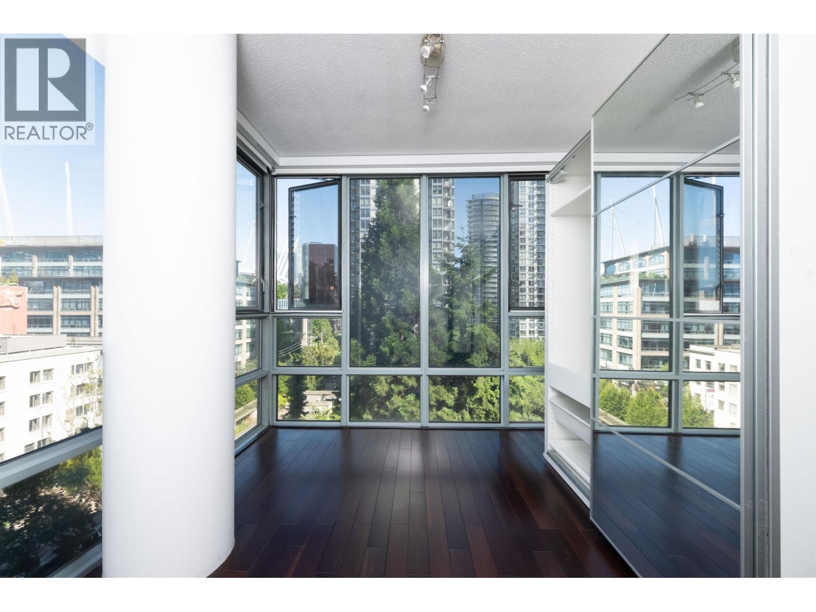 Photo 3 of 801 930 Cambie Street, Vancouver BC