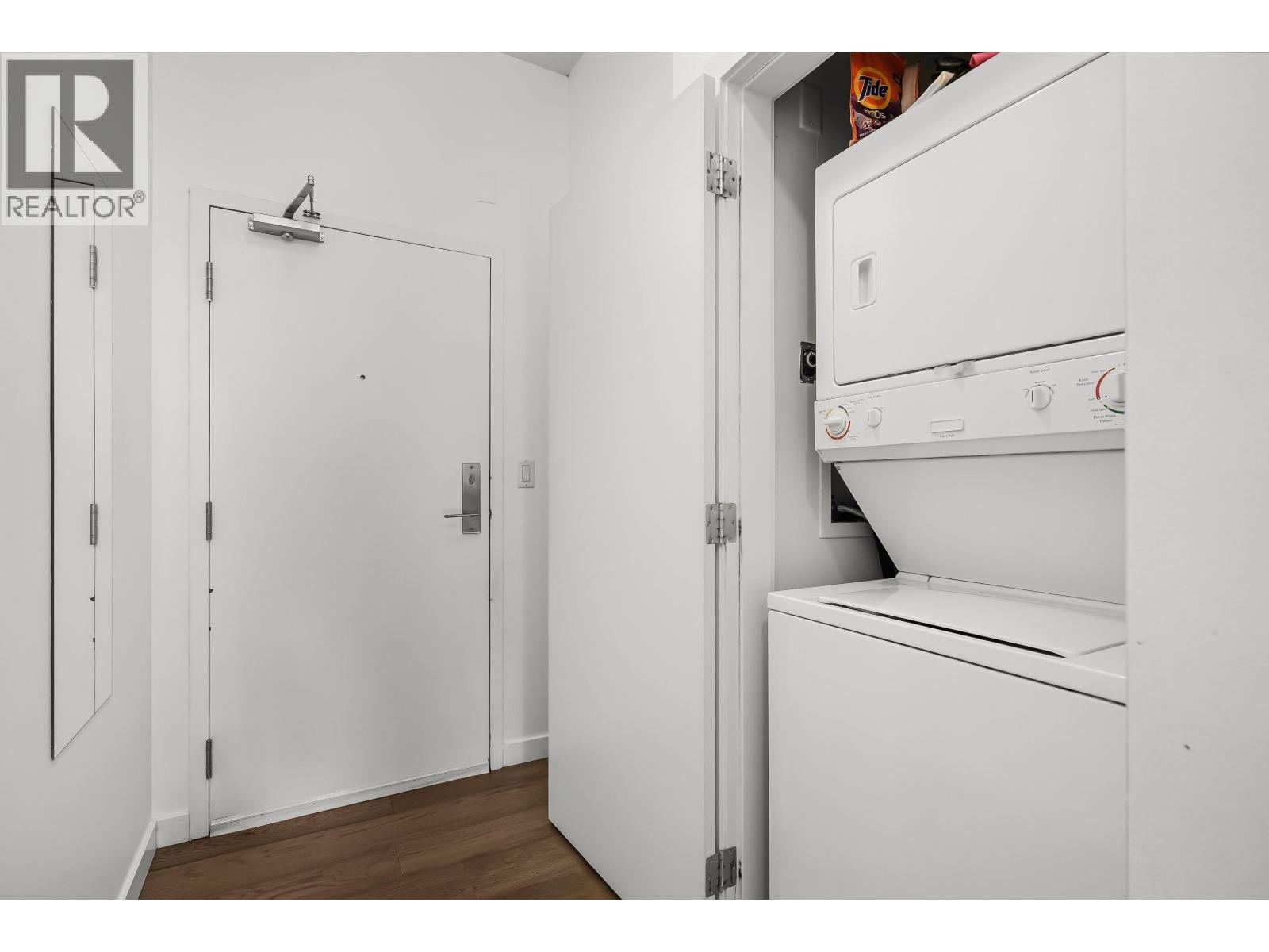 Photo 18 of 204 1252 Hornby Street, Vancouver BC
