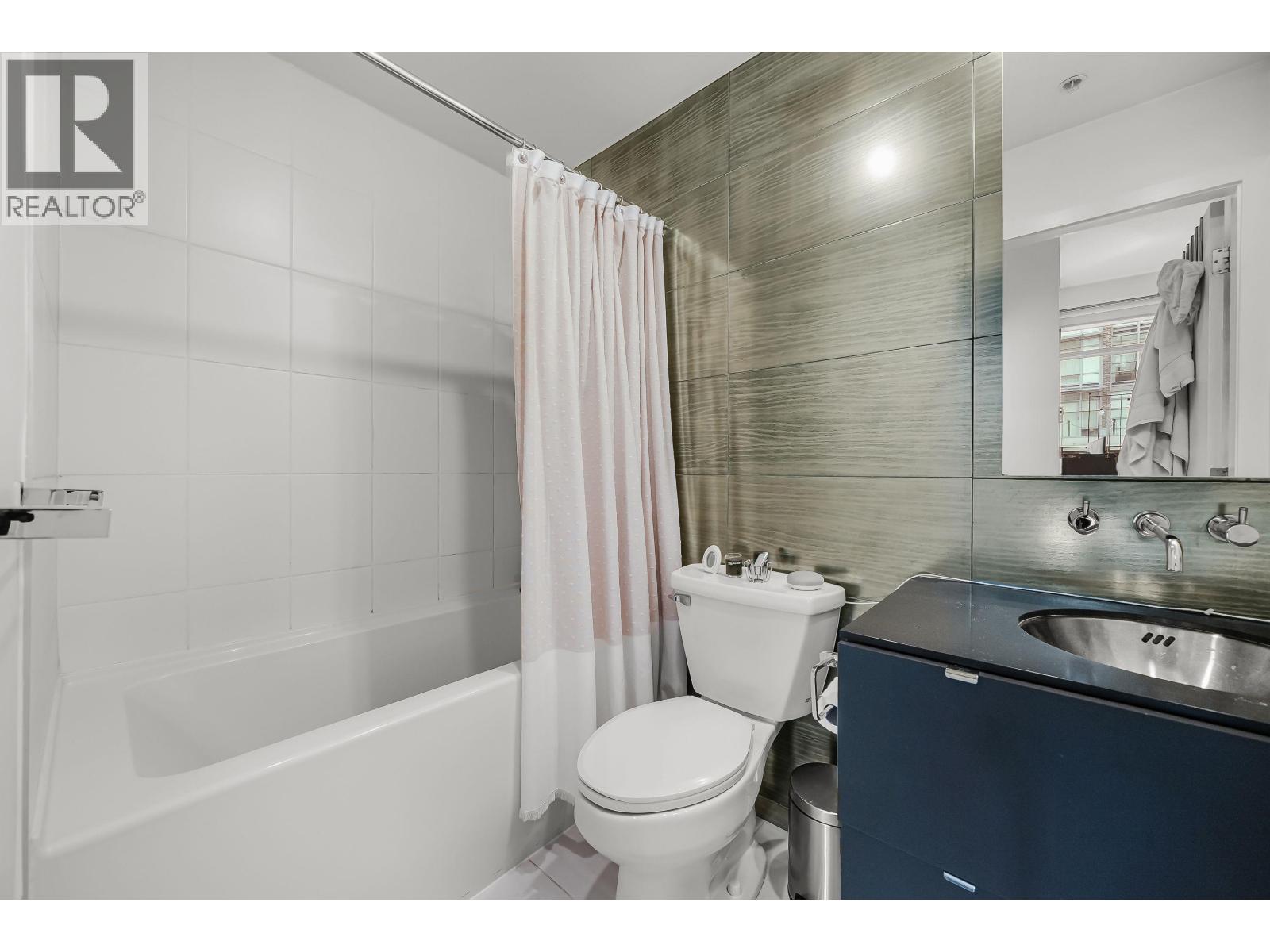 Photo 19 of 204 1252 Hornby Street, Vancouver BC