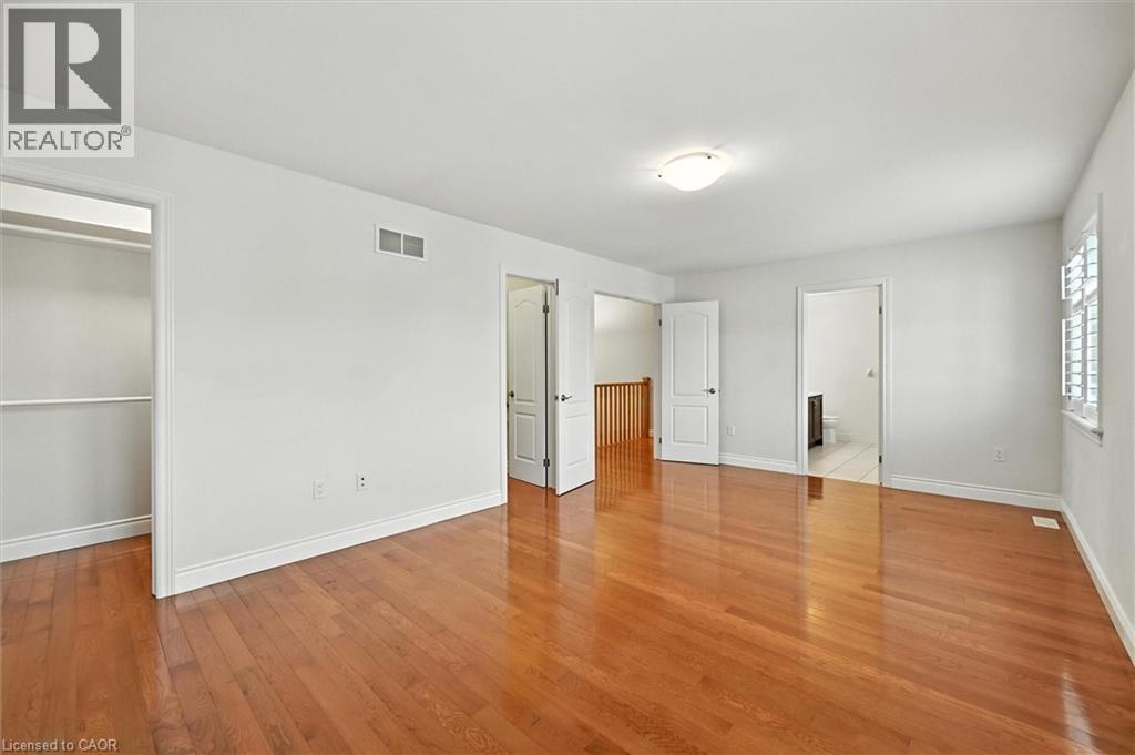 Photo 23 of 167 Alessio Drive, Hamilton ON