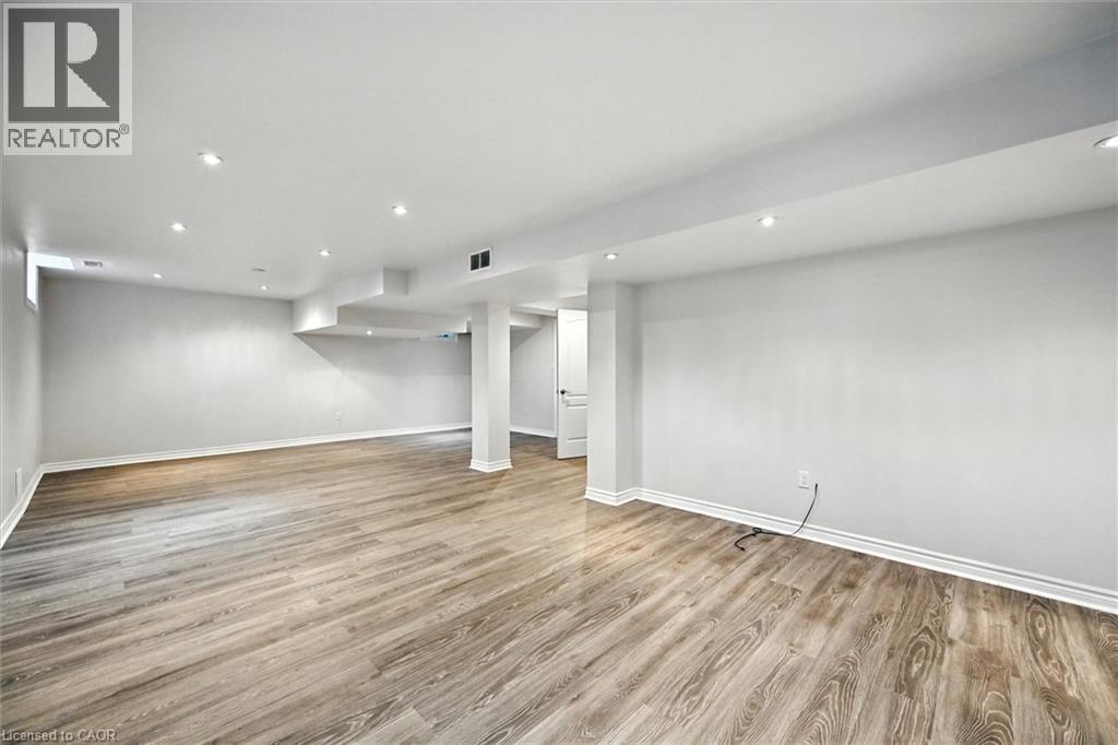 Photo 35 of 167 Alessio Drive, Hamilton ON
