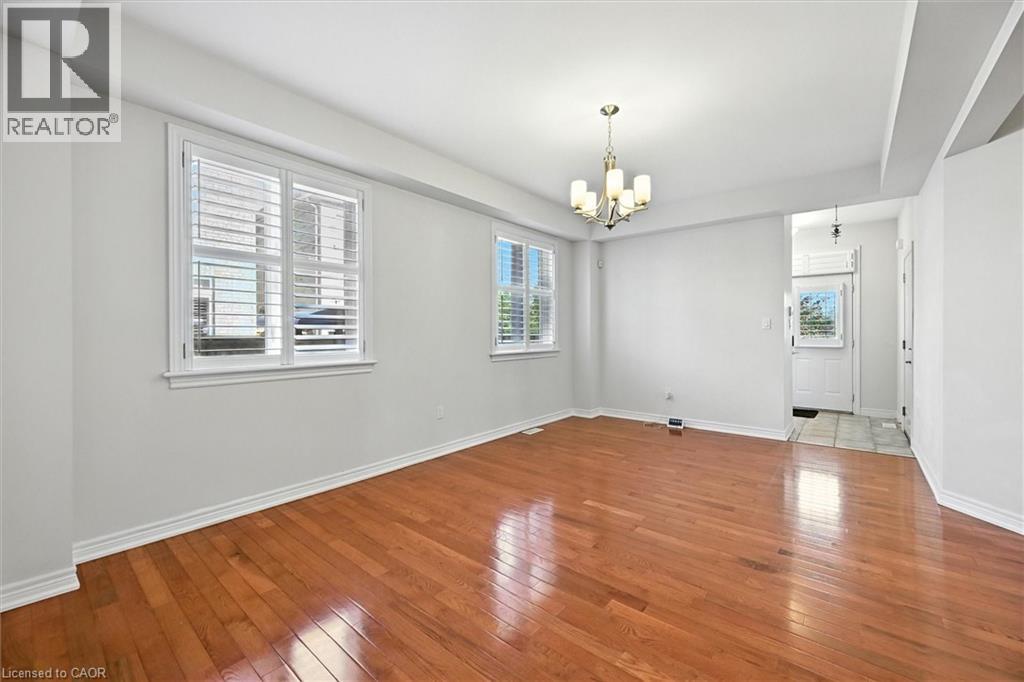 Photo 5 of 167 Alessio Drive, Hamilton ON