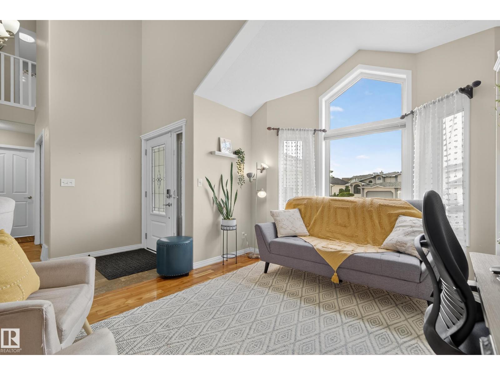 Photo 10 of 394 Hollick Kenyon Rd Nw, Edmonton AB