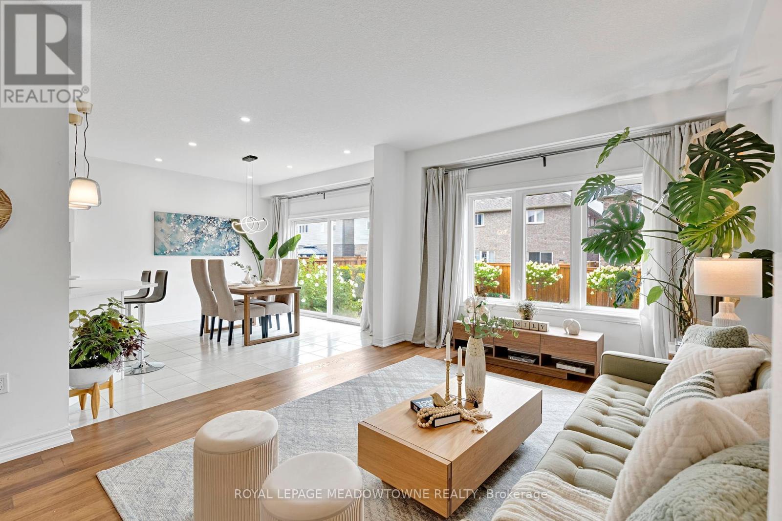 Photo 18 of 266 Dalgleish Trail, Hamilton ON