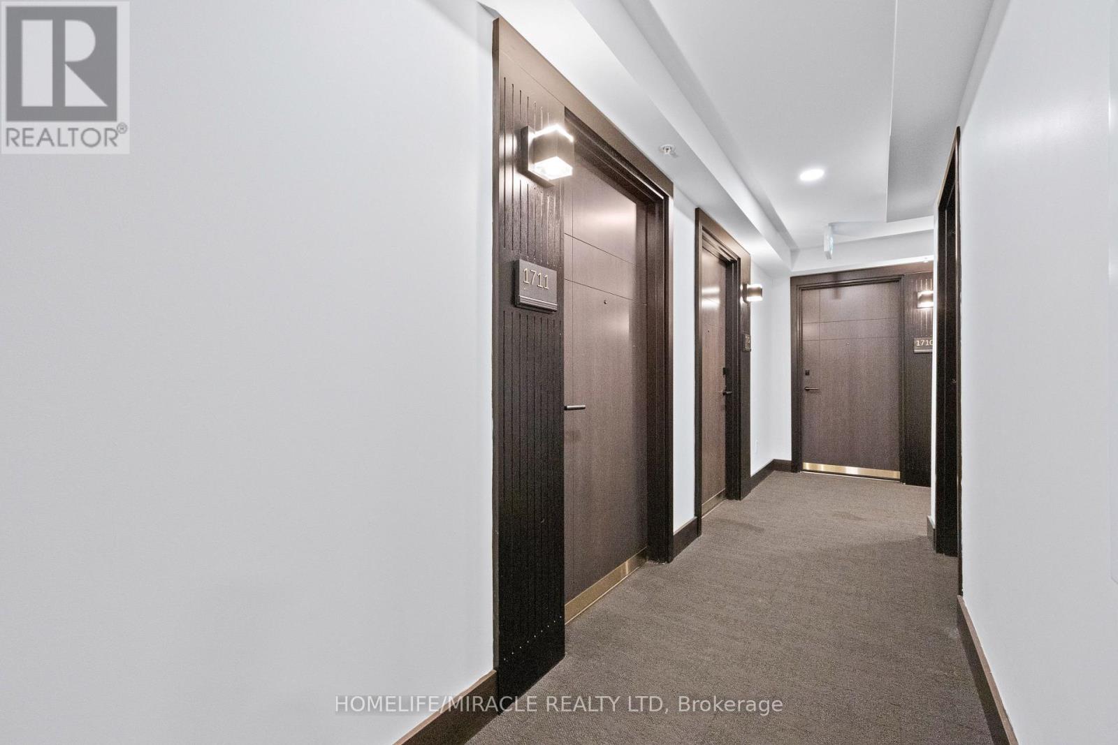 Photo 3 of 1711 145 Columbia Street W, Waterloo ON