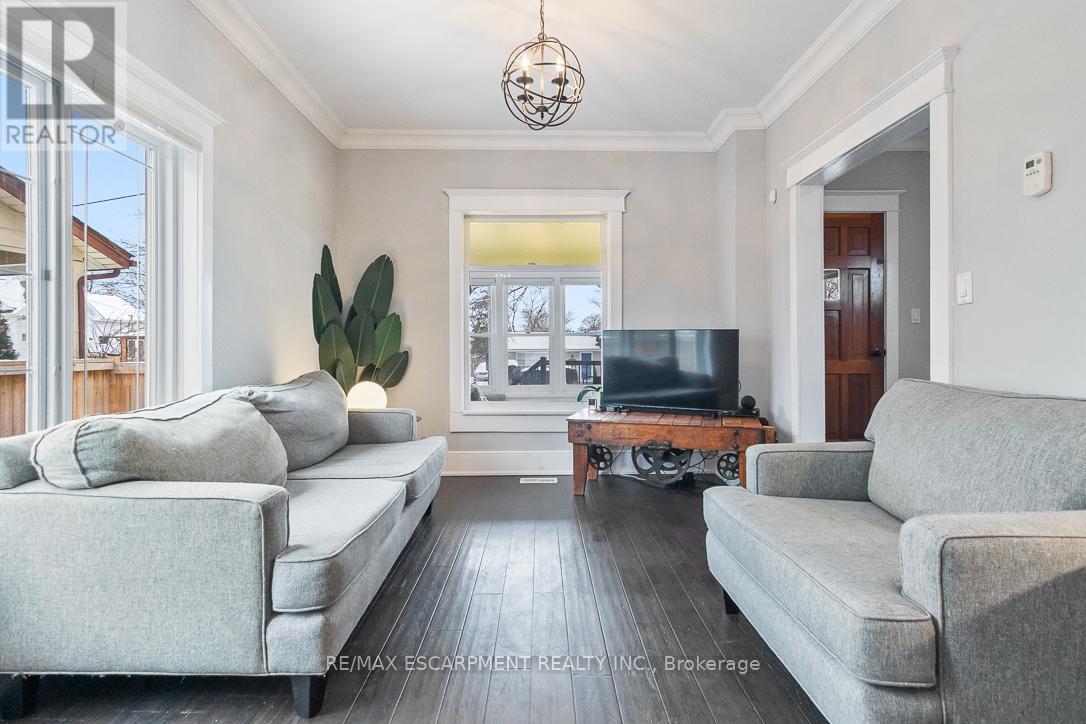 Photo 10 of 1 4297 East Avenue, Lincoln ON