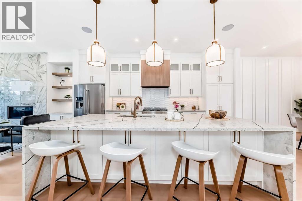 Single Family House for Sale in   Avenue SW North Glenmore Park Calgary 