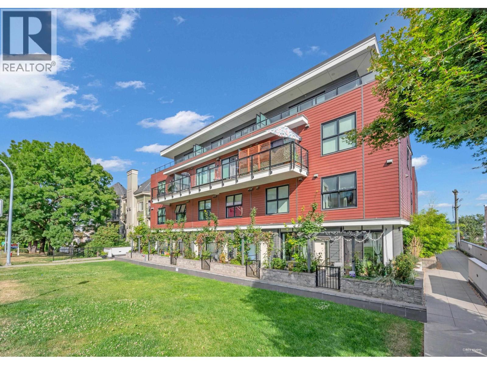 Photo 29 of 302 218 Carnarvon Street, New Westminster BC