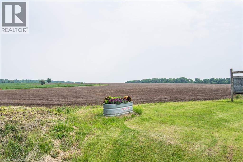 Photo 2 of 4385 Hessen Strasse, Wellesley ON